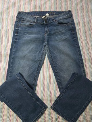 VAQUEROS DE MUJER TALLA 44. MARCA MANGO