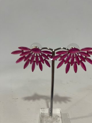 Pendientes largos fucsia y plata