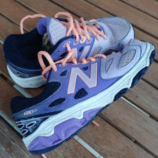 Scarpe New Balance 680v3 tg. 35.5