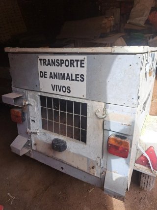Remolque para perros de caza, con documentación.