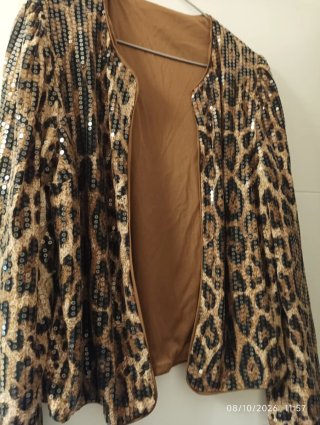 Chaqueta lentejuelas animal print
