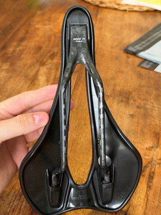Sillín Selle Italia SLR Superflow Carbon