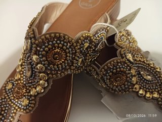 Sandalias Galia doradas pedrería a estrenar