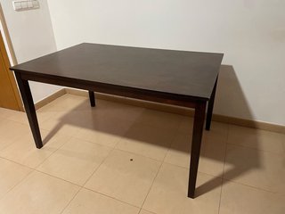 Mesa de Comedor de Madera