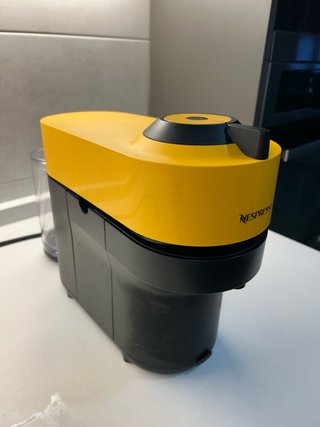 Cafetera Nespresso Vertuo Amarilla
