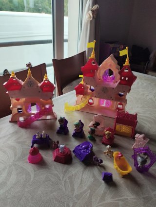 Set de Castillos y Figuras de Princesas con sonido