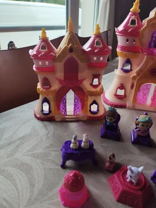 Set de Castillos y Figuras de Princesas con sonido