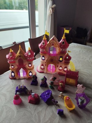 Set de Castillos y Figuras de Princesas con sonido