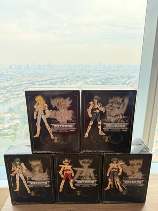 Lotti 5 Figure Myth Cloth Cavalieri dello Zodiaco
