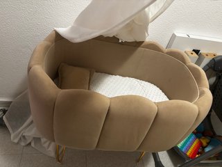 Cuna de Bebé Estilo Pétalo Beige