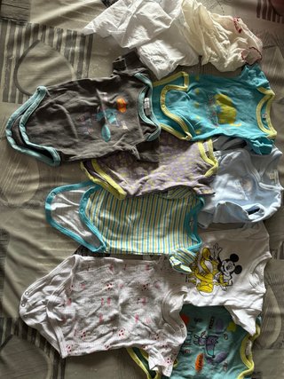 Set 2 di 8 body per neonato 56 cm