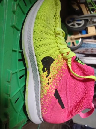 Deportivas Nike Verde y Rosa