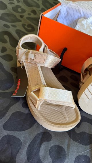 Sandalias Dr. Franklin Beige