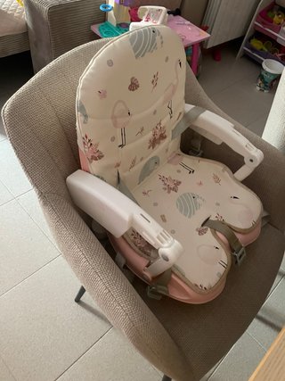 Trona Portátil y Asiento Elevador UBRAVOO
