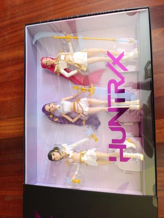 Muñecas Mattel HUNTRY RUMI MIRA ZOEY