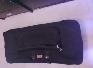 Teclado Piano Yamaha PSR-S670 a funcionar perfeito