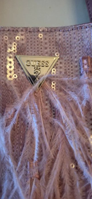 Bolso de fiesta Guess lentejuelas y plumas
