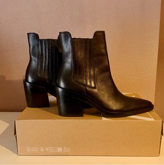 Botas de Piel Zara Negras Talla 38