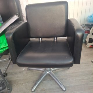 3 Sillones Hidráulicos Negros