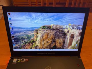 Portátil Gaming ASUS ROG i7 / 24GB RAM / GTX 1080