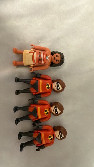 Set de 4 Muñecos  1,50 cada uno