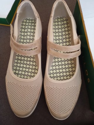 Zapatos Pitillos Beige