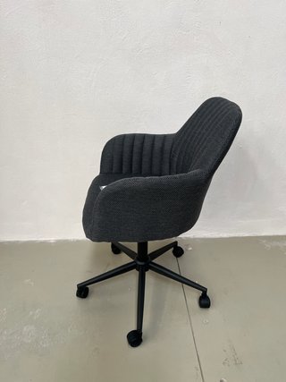 Sedia da scrivania Madina grigio scuro kave home