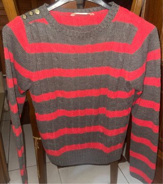 Jersey rayas gris y rojo con botones