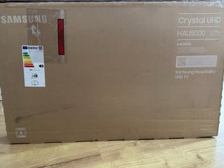TV Samsung 43" Crystal UHD 4K (HAU8000) PRECINTADA