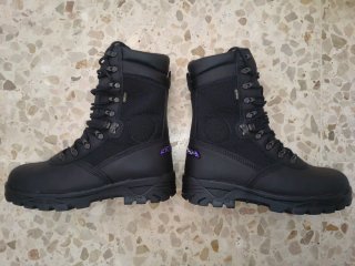 Botas tácticas goretex, Robusta