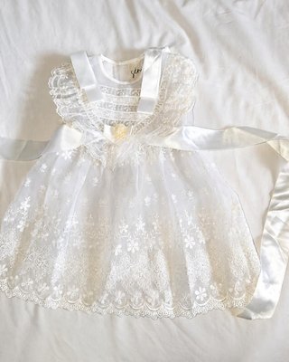 Antiguo vestido de bautizo vintage con enagua
