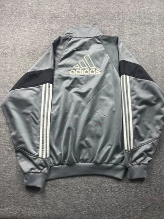 Chaqueta adidas Gris
