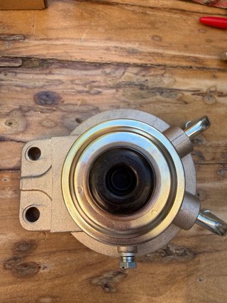 Bomba Gasoil Mitsubishi Montero V20 2800 diesel