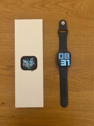 Apple Watch Series 11 GPS 46mm - batteria al 100%