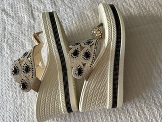 Sandalias con Pedrería
