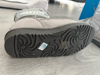 Botas Mustang Plata Talla 34