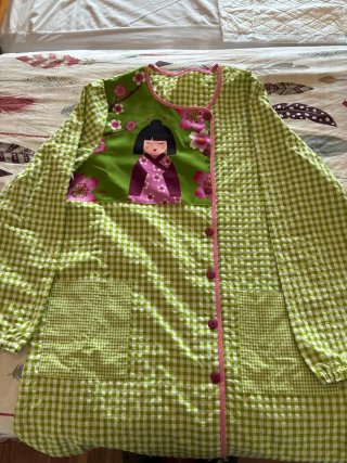 Bata de trabajo cuadros verde y rosa