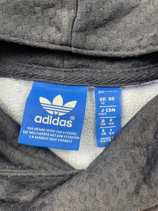 Sudadera adidas con capucha