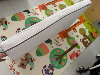 Colchón de cuna 120x60 de muelles ensacados. Ikea.