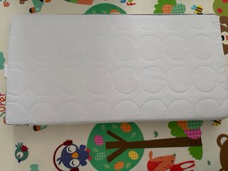 Colchón de cuna 120x60 de muelles ensacados. Ikea.