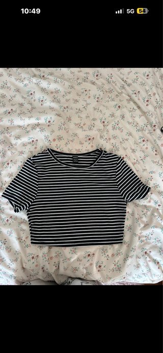 Camiseta Shein Rayas Negras Talla XS