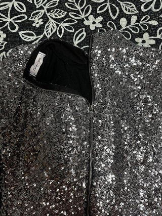 Vestido plateado lentejuelas manga larga