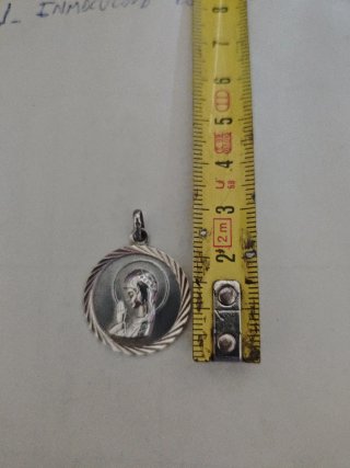 Medalla Plata Virgen Niña Grande