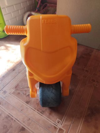 Moto correpasillos Feber Bluey