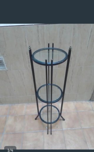 Estantería de Metal y Cristal