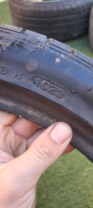 Hankook s1 evo3 225/40/18