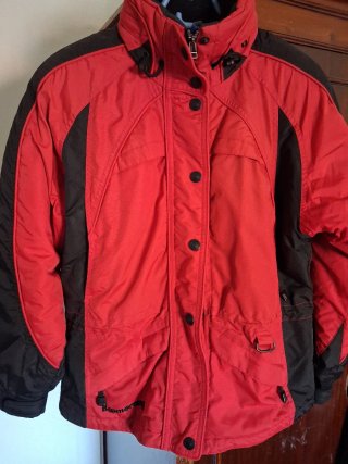 Cazadora Nieve Boomerang Roja y Negra