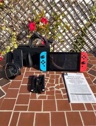 Nintendo Switch + Accesorios