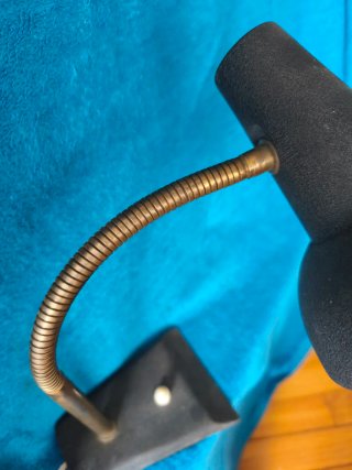 Lámpara de estudio flexo negra y dorada