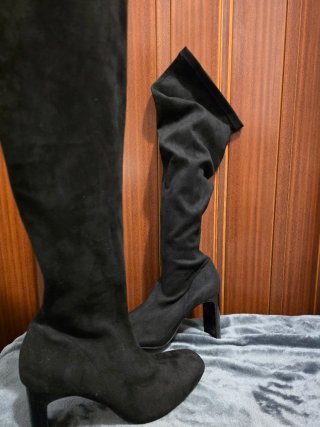 Botas altas Bershka por encima de la rodilla